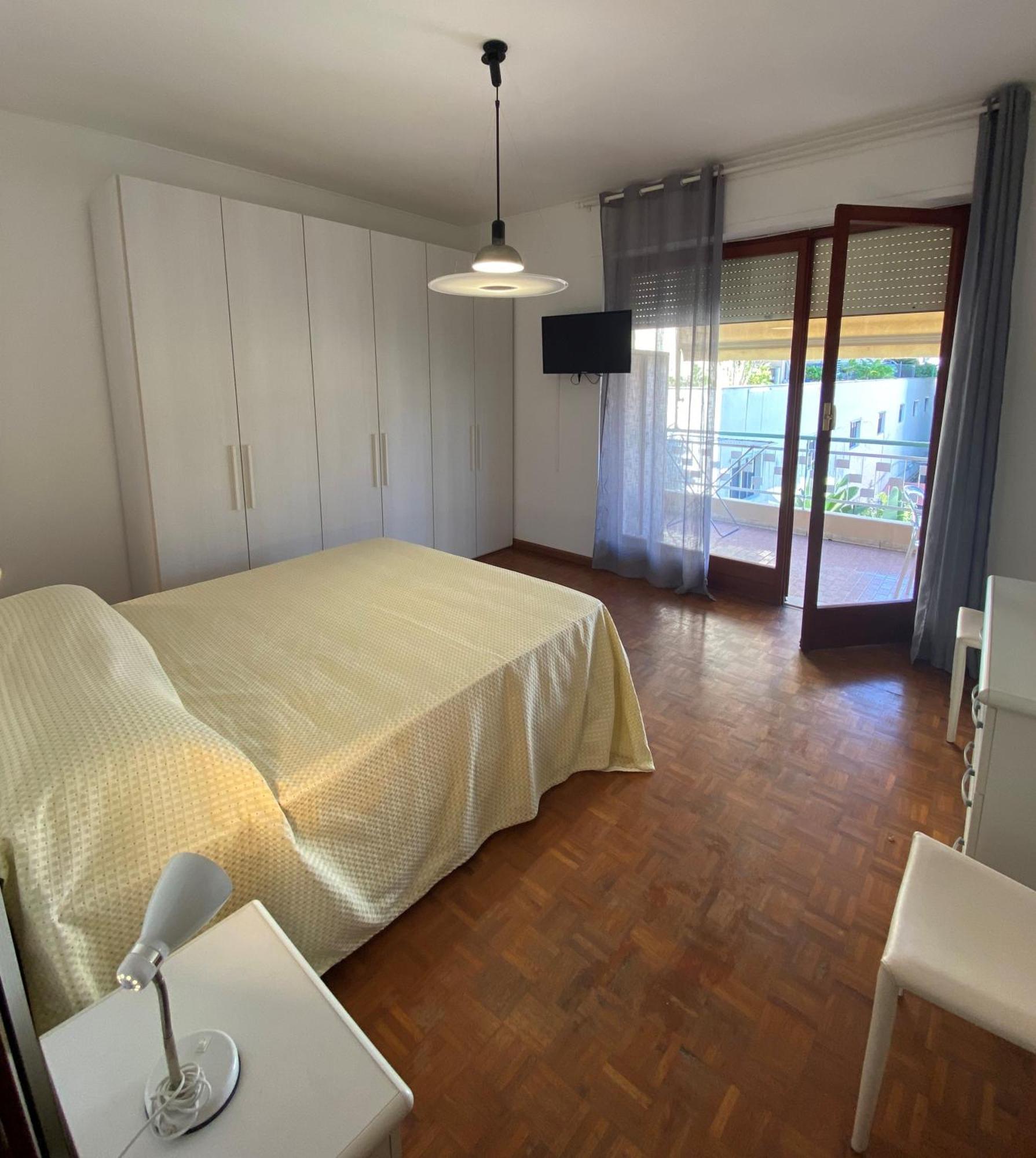 Hotel Napoleon Санремо Экстерьер фото
