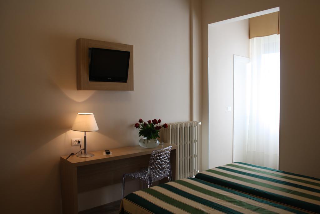 Hotel Napoleon Санремо Экстерьер фото