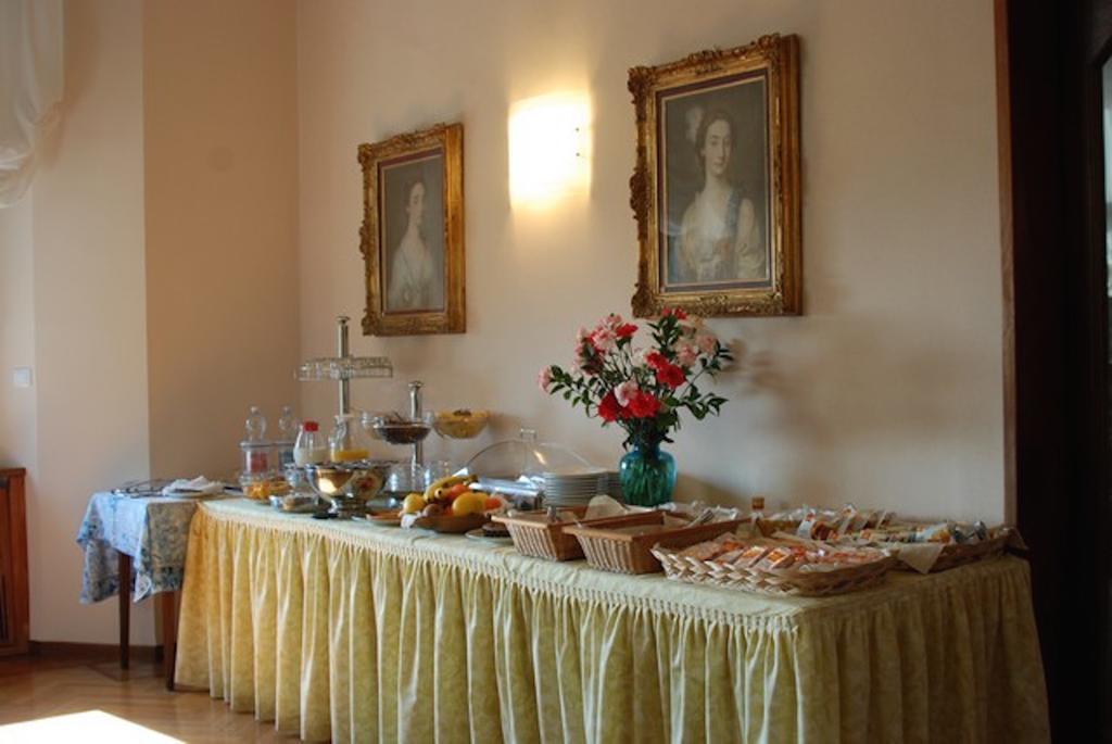 Hotel Napoleon Санремо Экстерьер фото