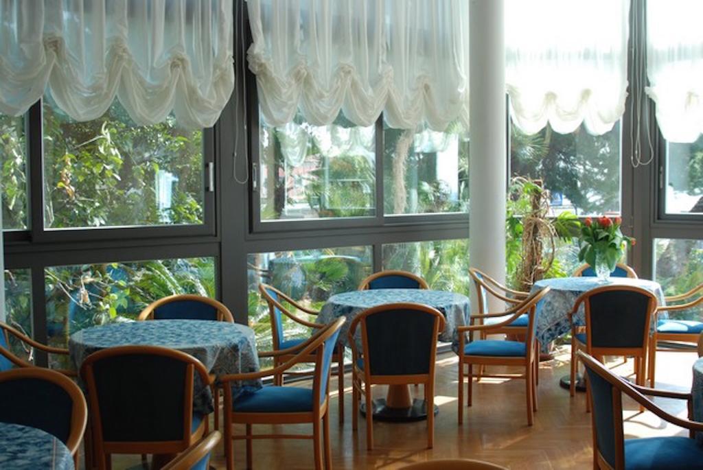 Hotel Napoleon Санремо Экстерьер фото