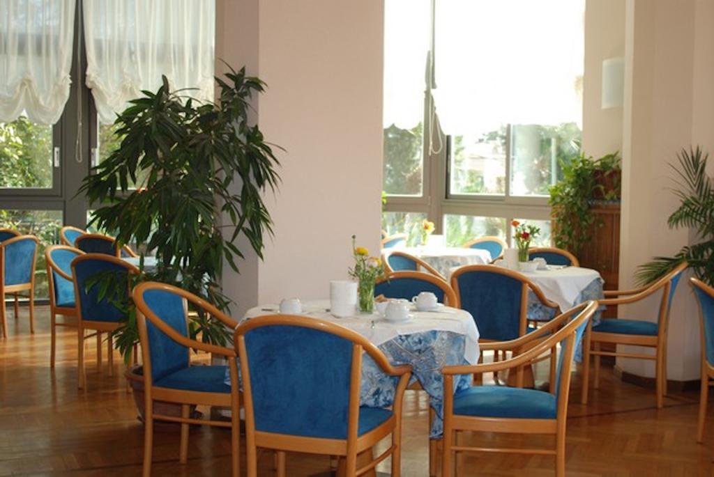 Hotel Napoleon Санремо Экстерьер фото